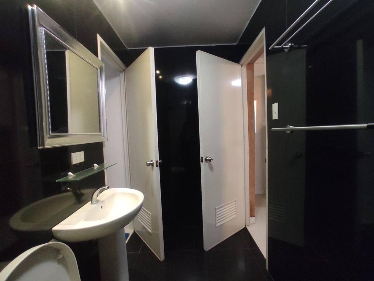 2Br Condo At Kandi Tower 2 Angeles Dış mekan fotoğraf